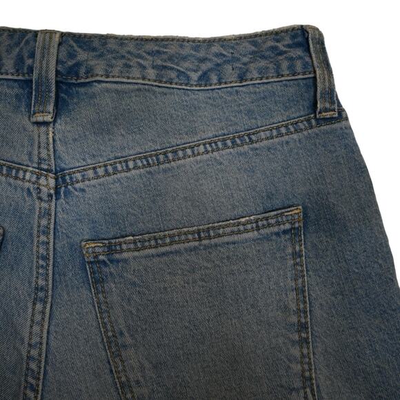 Universal Thread Womens 2/26R Vintage Midi Jean Shorts - Picture 4 of 10
